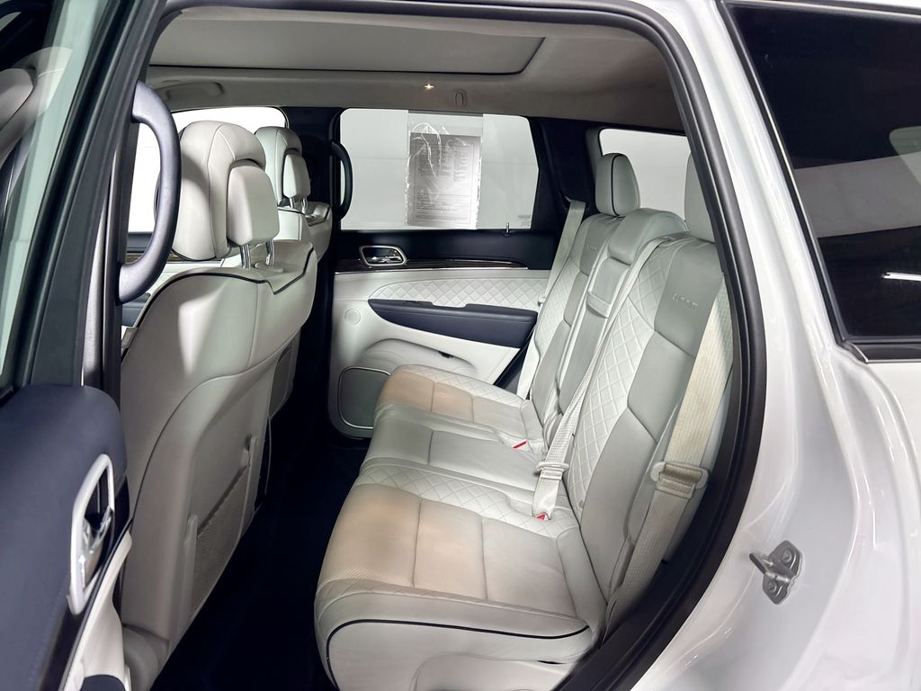 2020 Jeep Grand Cherokee Summit