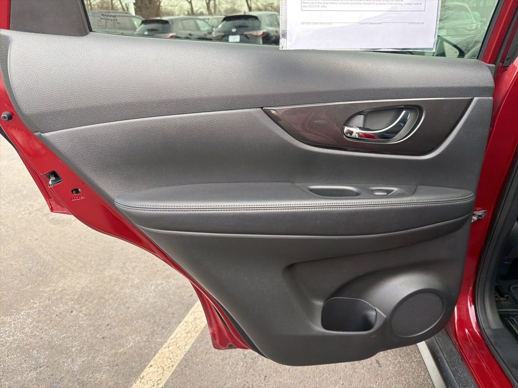 Thumbnail: 2020 Nissan Rogue - 20