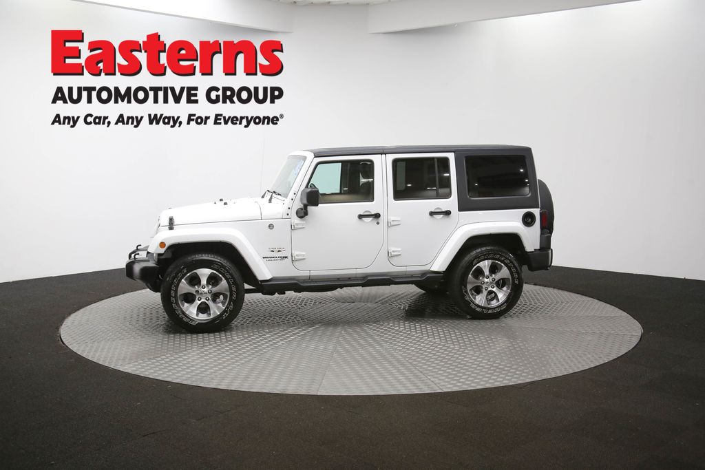Used 2018 White Jeep Unlimited Sahara image 57
