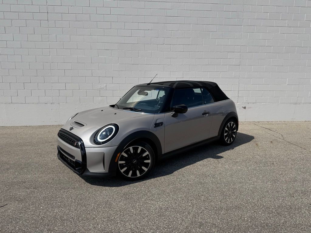Rooftop Gray Metallic 2024 MINI Cooper S Convertible FWD Convertible Front-Wheel Drive 7-Speed Automatic