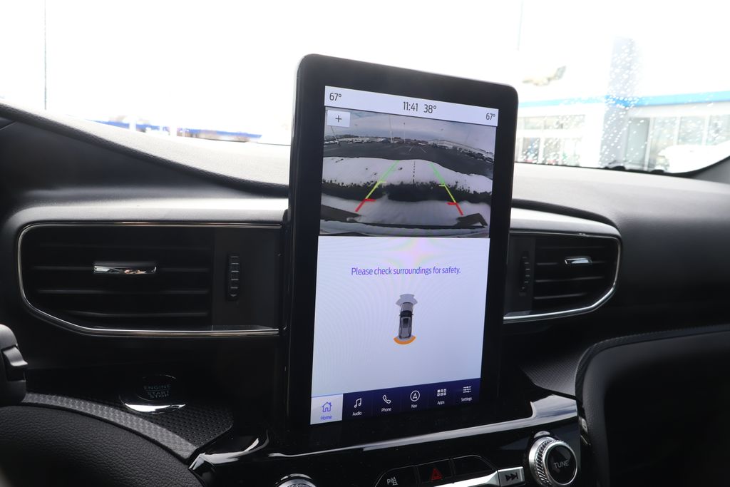 Thumbnail: 2023 Ford Explorer - 25