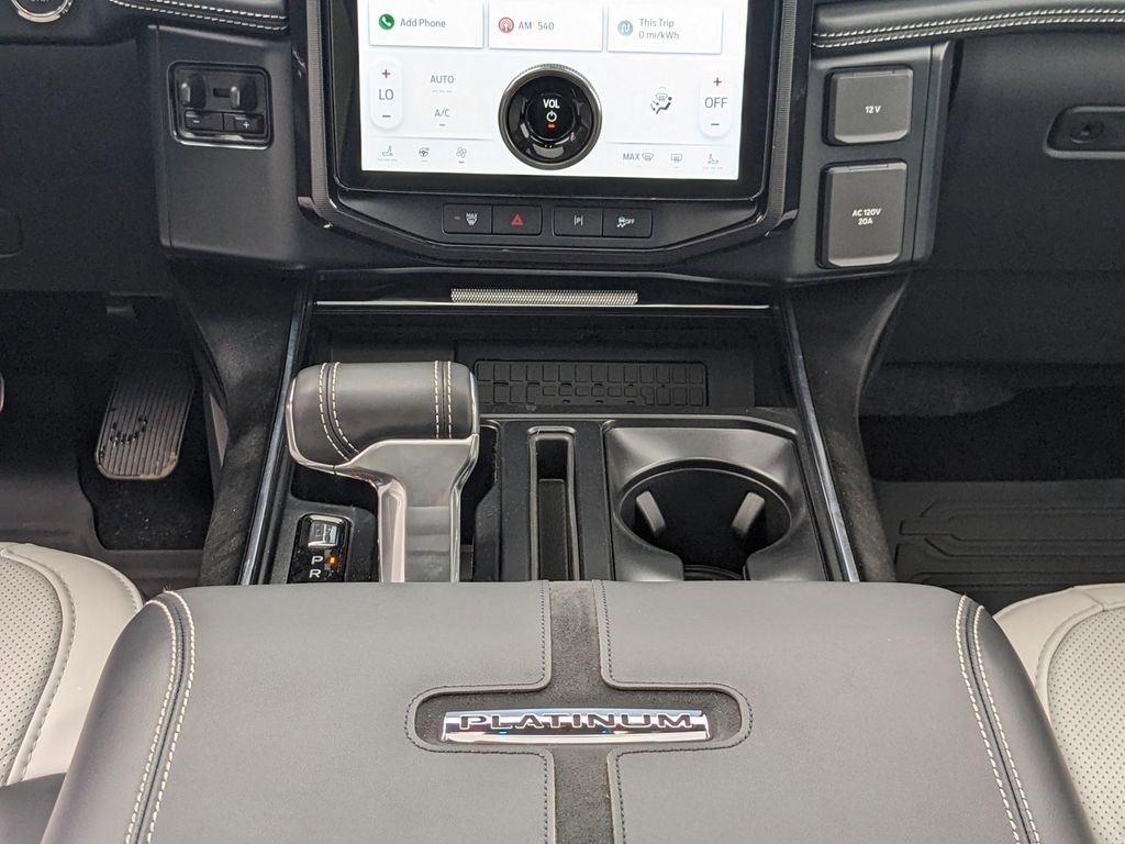 2025 Ford F-150 Lightning Platinum