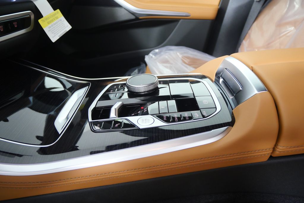 Thumbnail: 2026 BMW X5 - 22