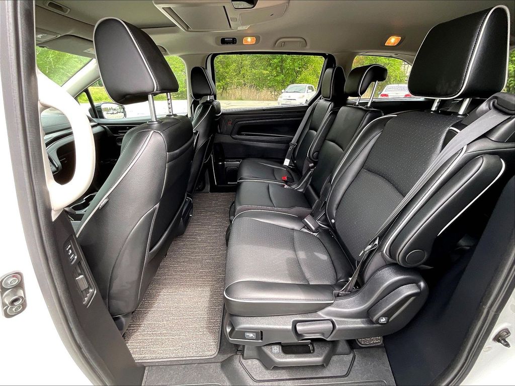 2025 Honda Odyssey — photo 15