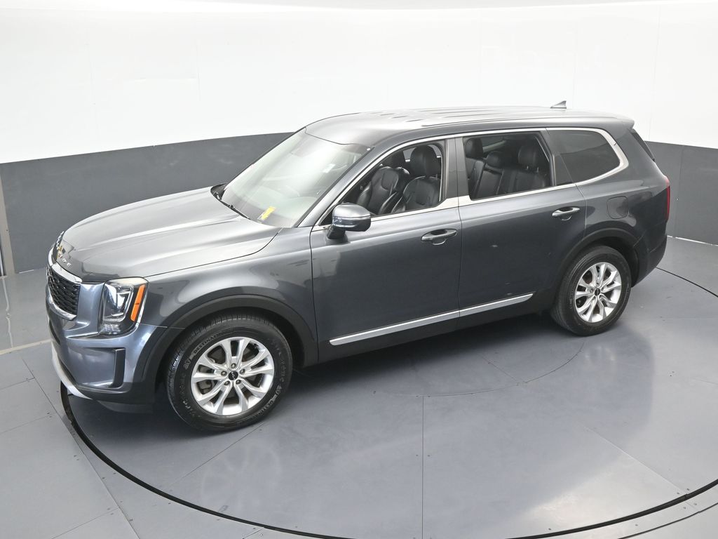 Used 2022 Gravity Gray Kia LX image 48