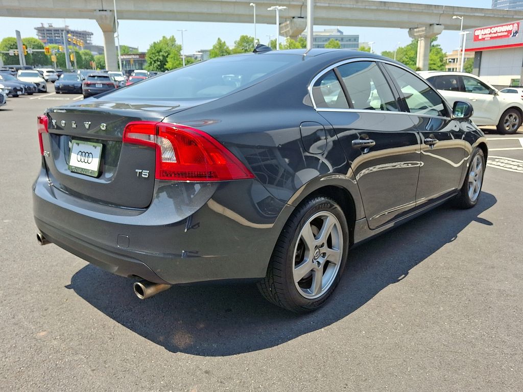 Thumbnail: 2013 Volvo S60 - 4