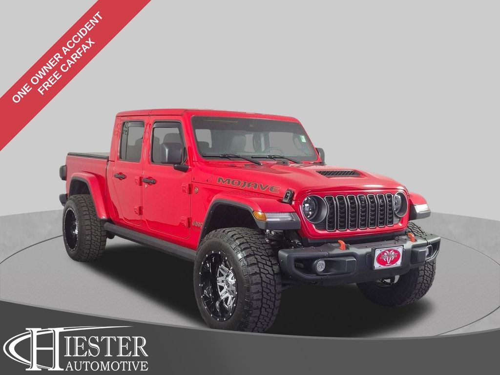 Firecracker Red Clearcoat 2025 Jeep Gladiator Pickup Truck Four-Wheel Drive 8-Speed Automatic