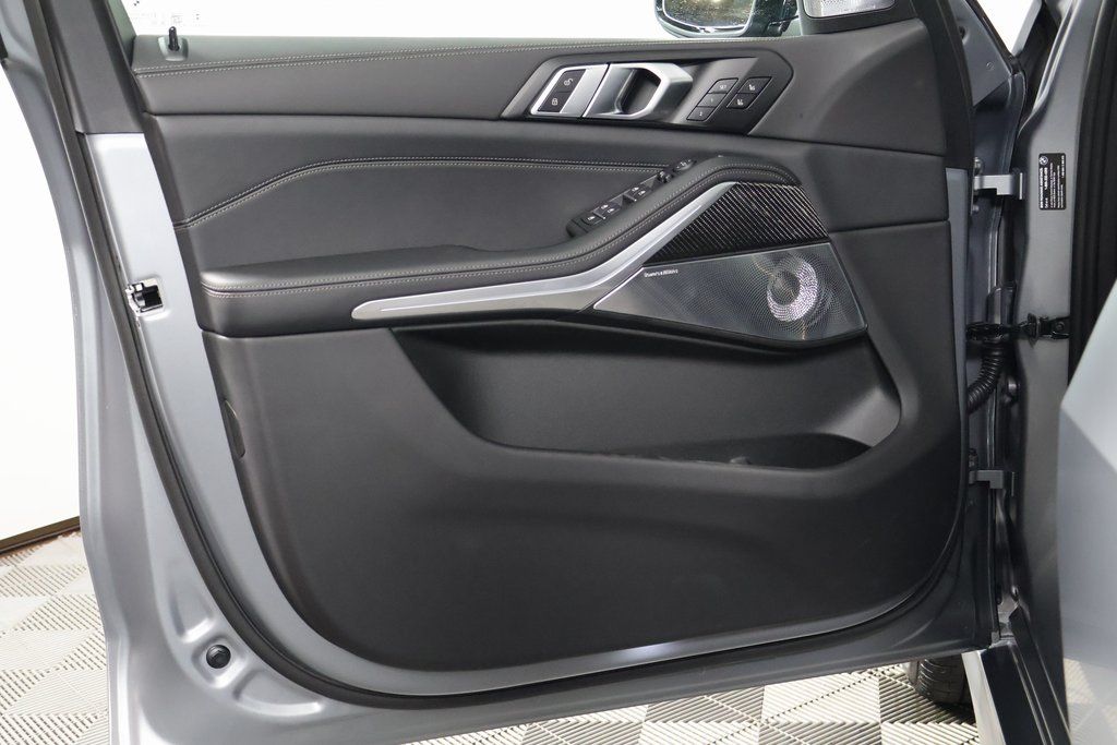 Thumbnail: 2026 BMW X5 - 7