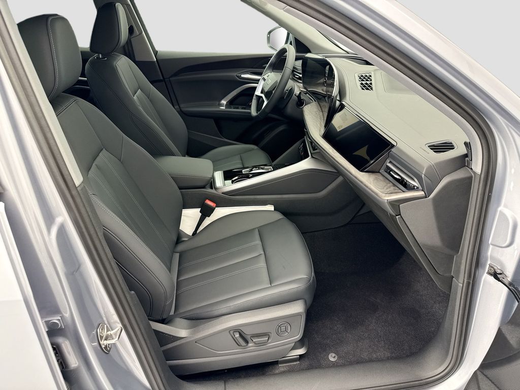 Thumbnail: 2026 Audi Q5 - 19