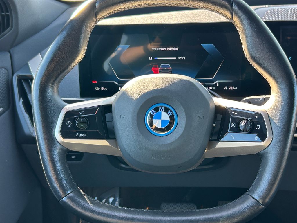 Thumbnail: 2024 BMW iX - 18