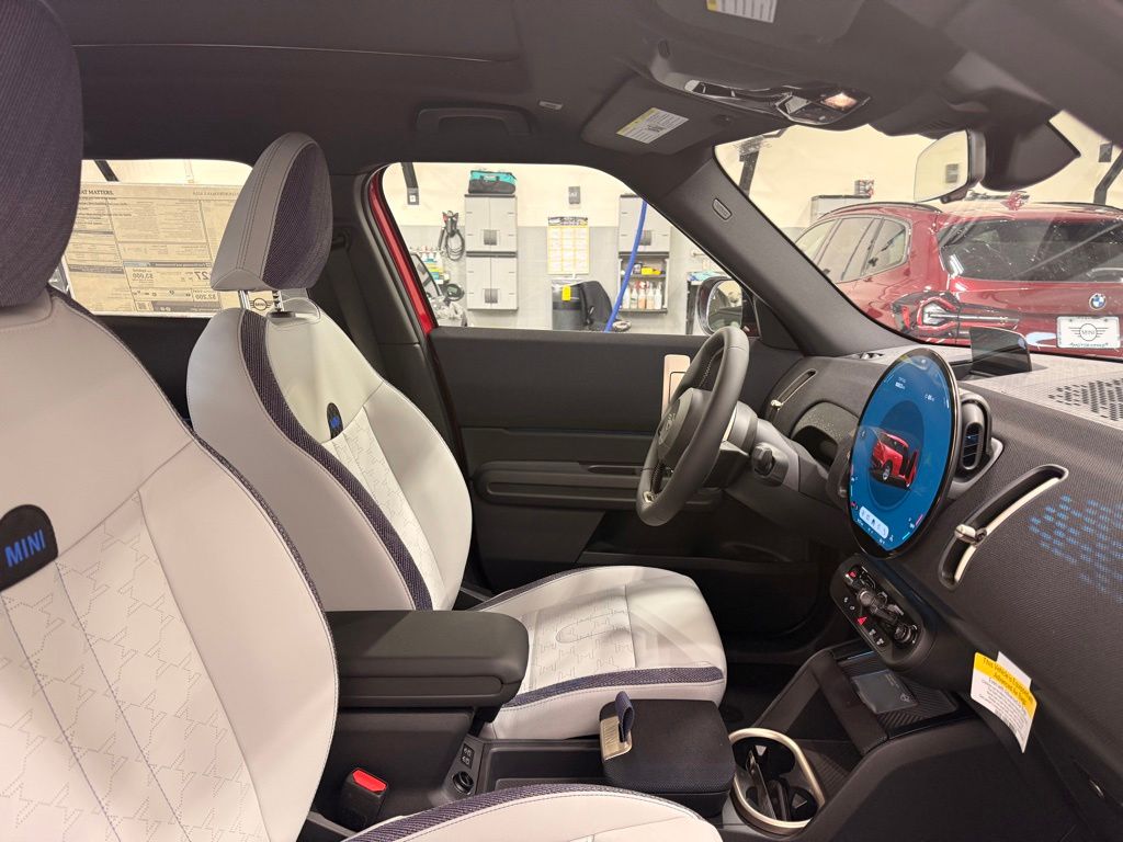 Thumbnail: 2027 MINI Cooper Countryman - 29