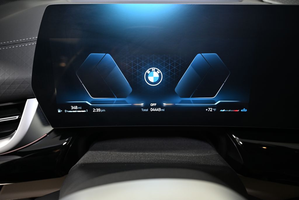 Thumbnail: 2025 BMW X2 - 26