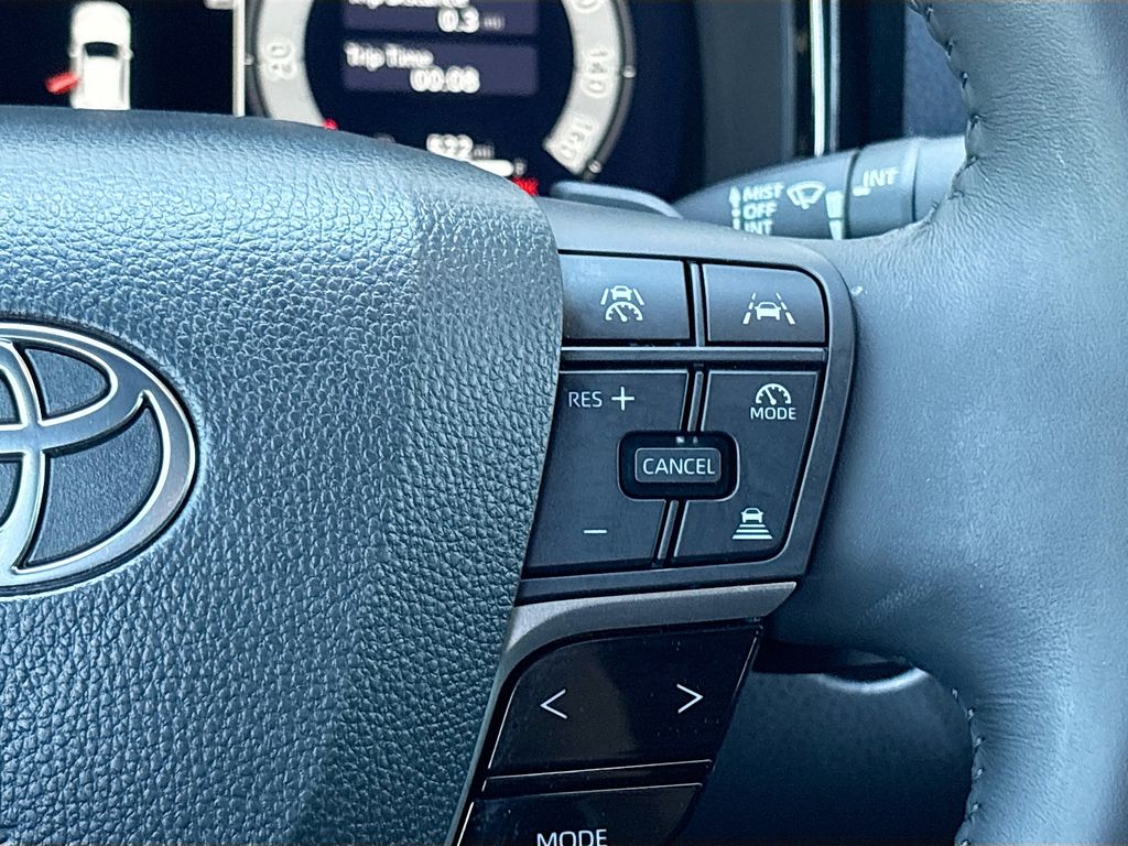 Thumbnail: 2025 Toyota Camry - 12