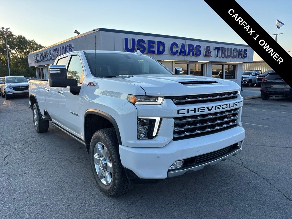 Summit White 2022 Chevrolet Silverado 3500HD Pickup Truck Four-Wheel Drive Automatic