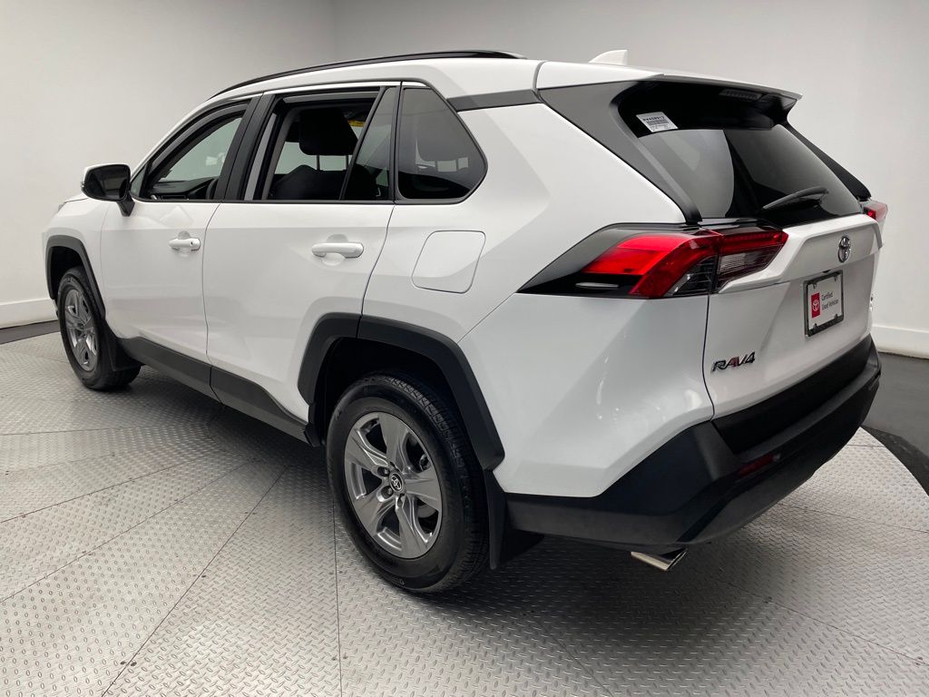 2024 Toyota RAV4 XLE 7