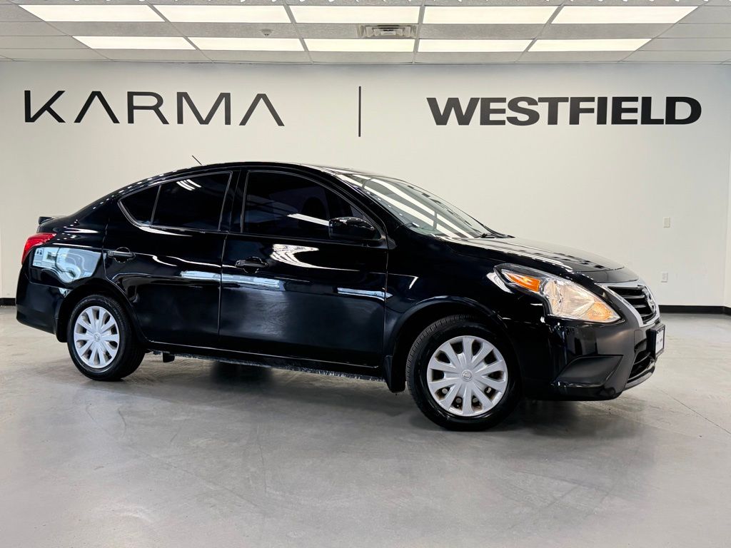 2019 Nissan Versa S Plus FWD