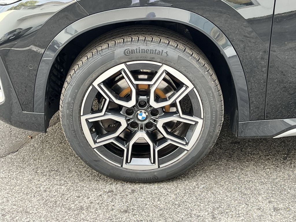 Thumbnail: 2023 BMW X1 - 10