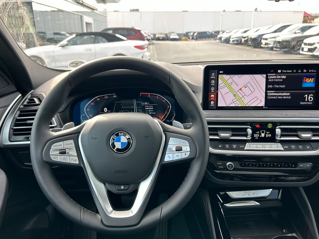 2025 BMW X4 xDrive30i 18