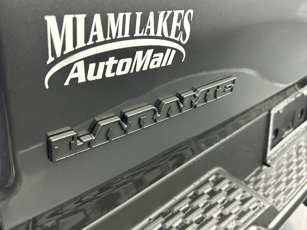 New 2026 Granite Crystal Metallic Clearcoat Ram Laramie image 38