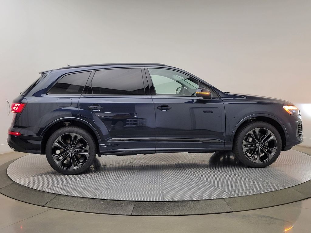 Thumbnail: 2026 Audi Q7 - 6