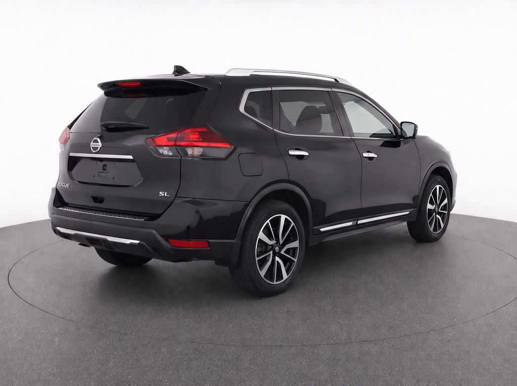 Thumbnail: 2017 Nissan Rogue - 3