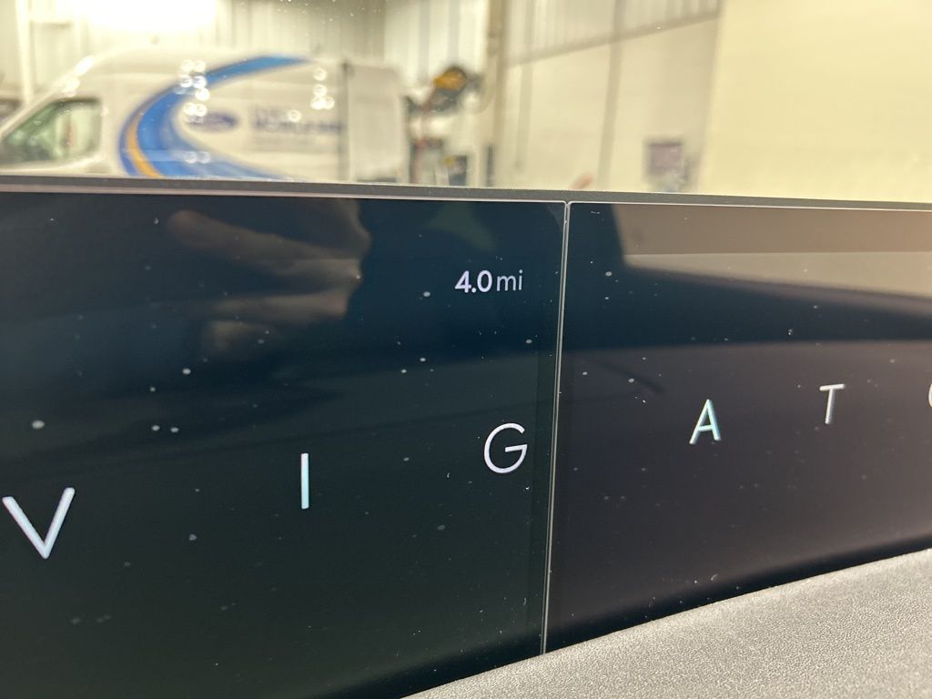 new 2025 Lincoln Navigator car, priced at $100,022