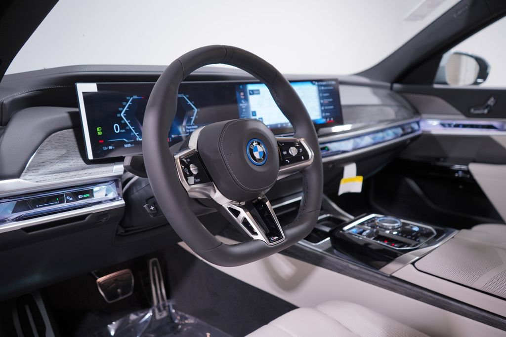 2024 BMW i7 eDrive50 6