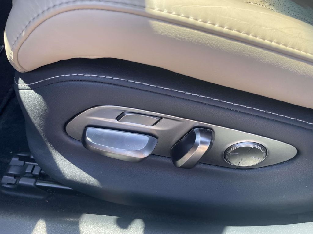 Used 2021  Lexus 500 upgraded interior pkg image 11