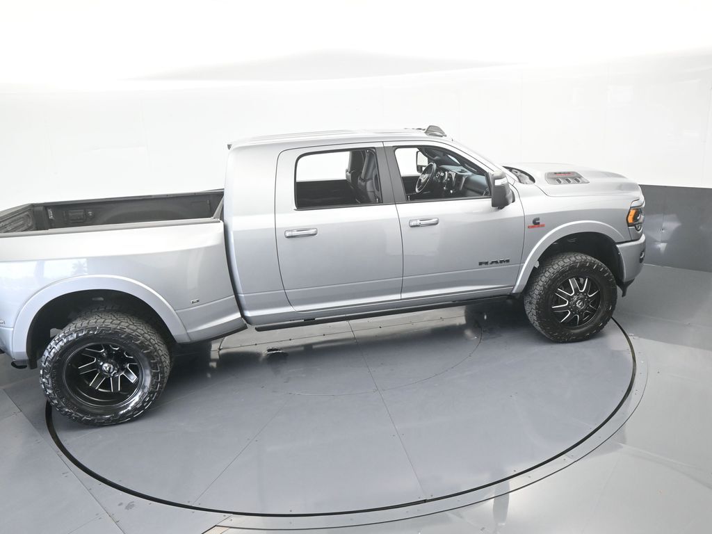 Used 2024 Billet Silver Metallic Clearcoat Ram Limited image 55