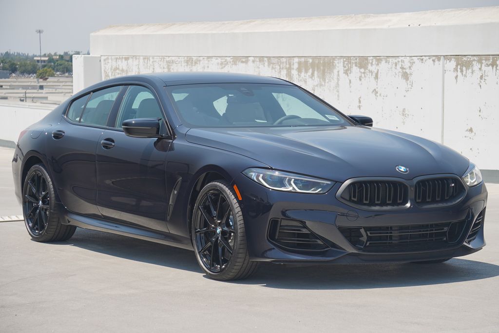 Thumbnail: 2026 BMW 8 Series - 3