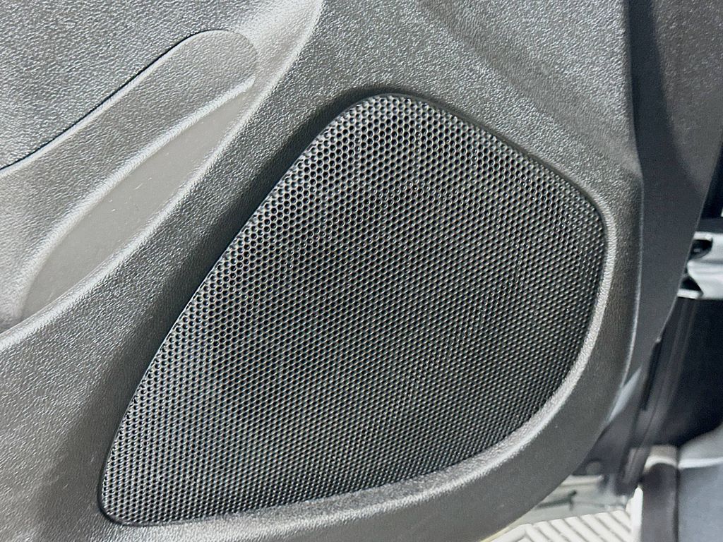 Thumbnail: 2024 Chevrolet Malibu - 18