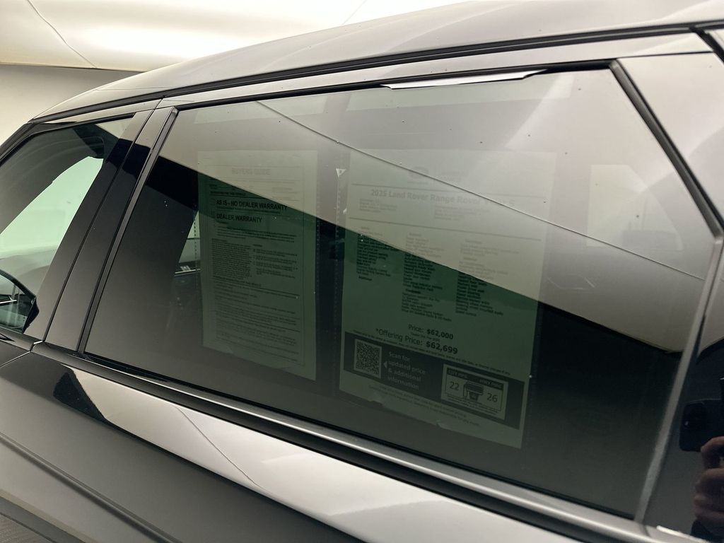 2025 Land Rover Range Rover Velar S 22