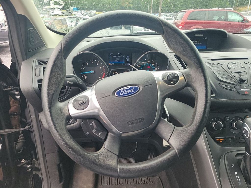 2016 Ford Escape SE 8