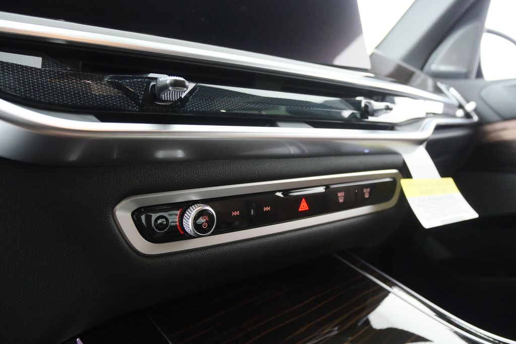 Thumbnail: 2026 BMW X5 - 20