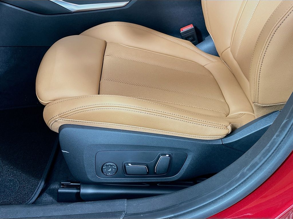 Thumbnail: 2026 BMW 3 Series - 21