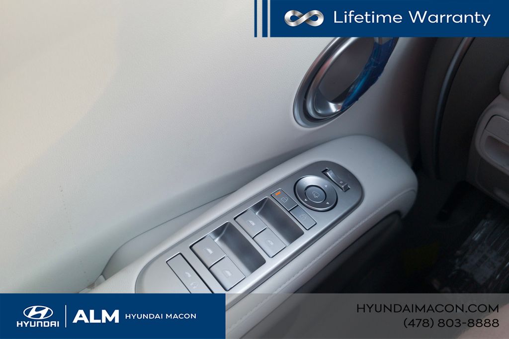 New 2027  Hyundai Blue SEL Premium 8P image 35