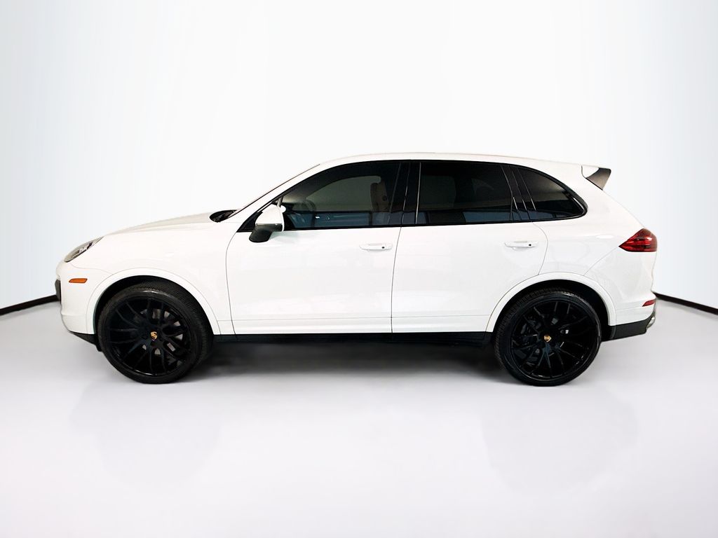 Thumbnail: 2017 Porsche Cayenne - 8