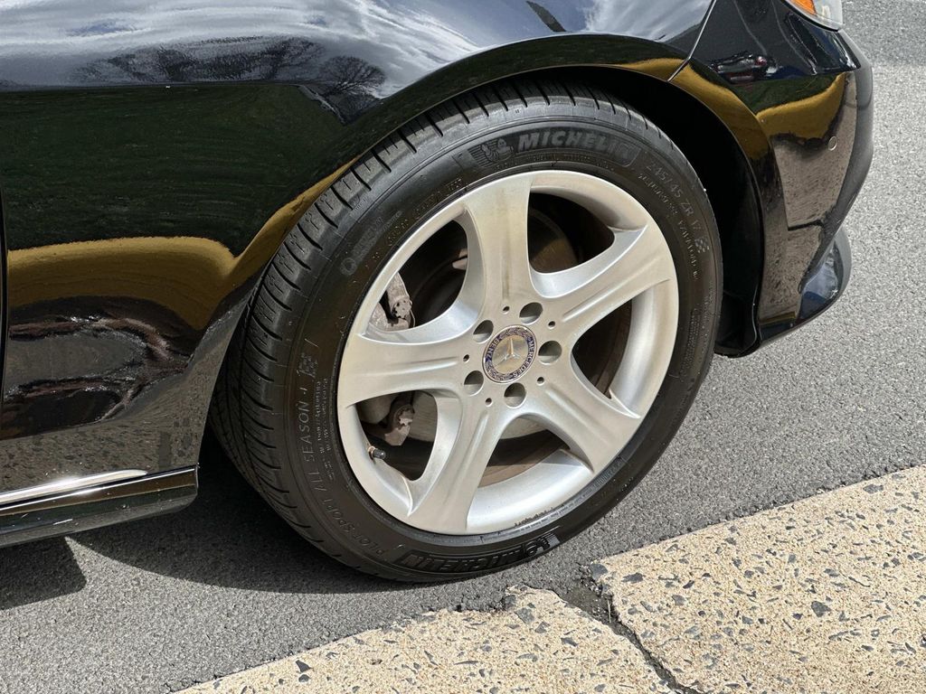 Thumbnail: 2016 Mercedes-Benz E-Class - 18