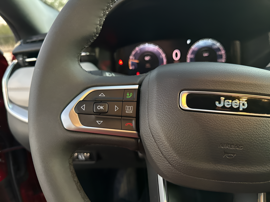 Used Car 2025 Jeep Compass  Limited For Sale Under $30,000 In Austin, Texas