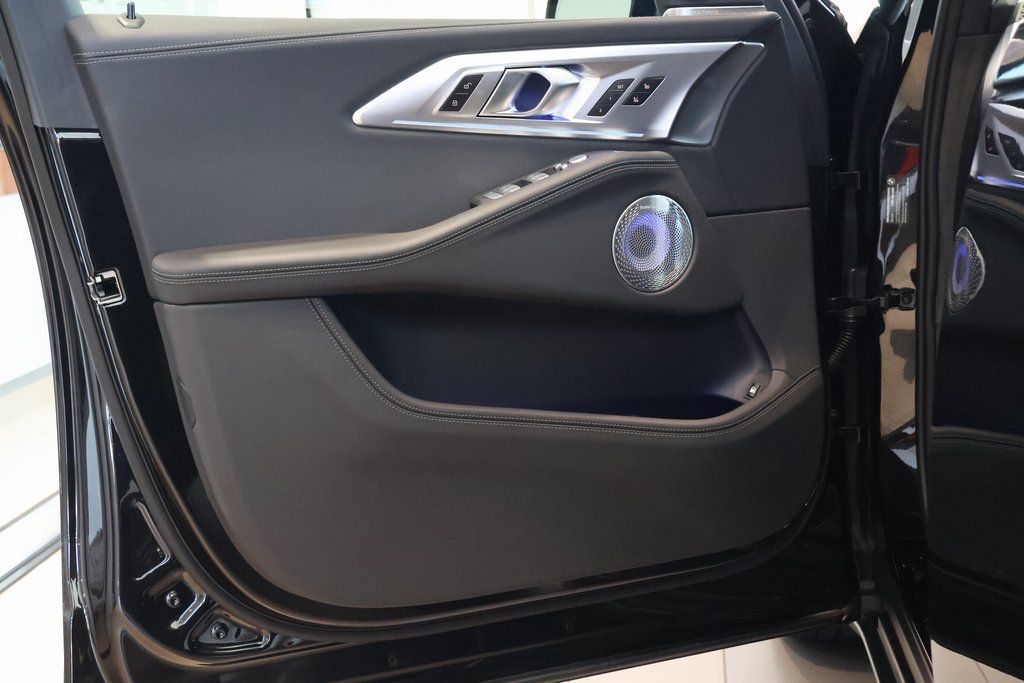 Thumbnail: 2025 BMW XM - 7