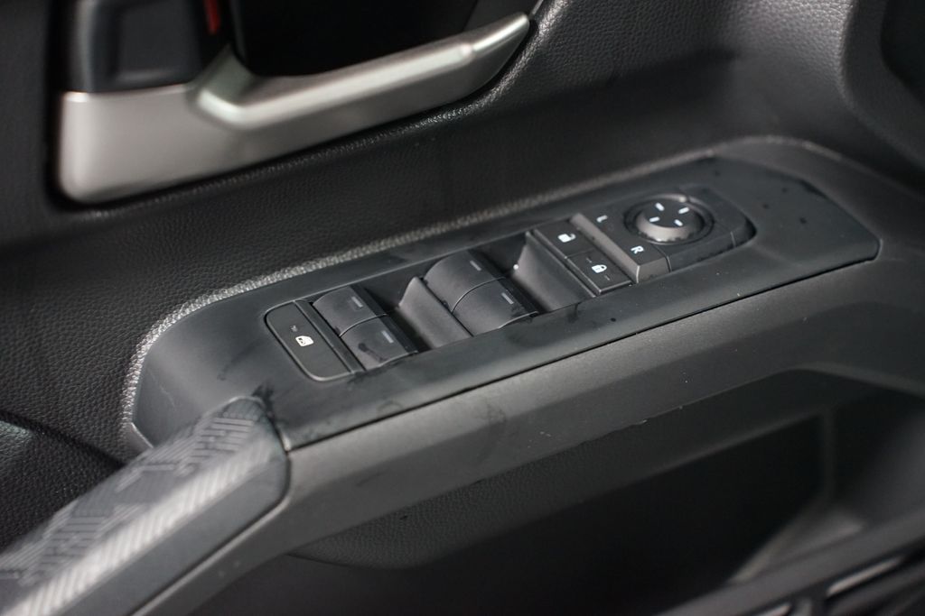 Thumbnail: 2025 Toyota Tacoma - 32