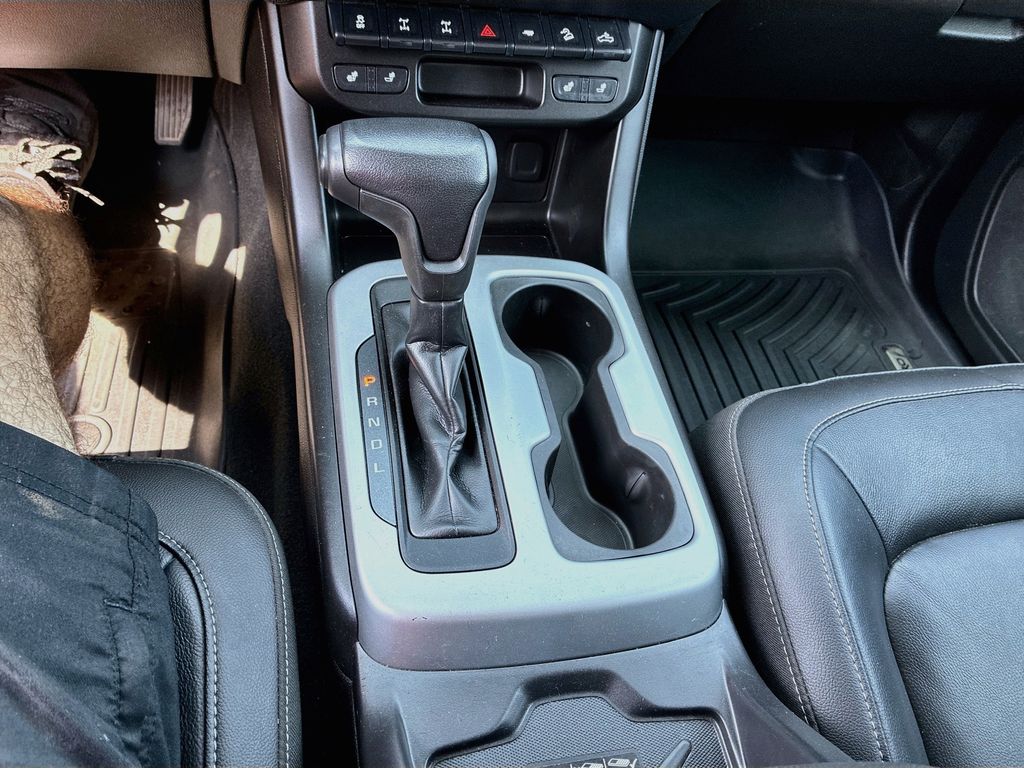 Used 2021 Red Chevrolet ZR2 image 16