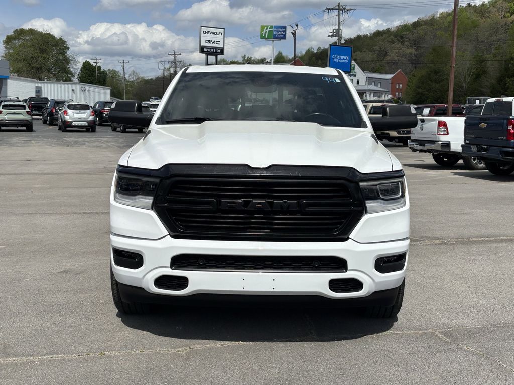 View vehicle photo 5