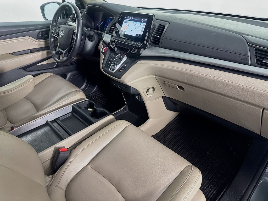 Used Car 2019 Honda Odyssey  Touring For Sale Under $30,000 In Austin, Texas