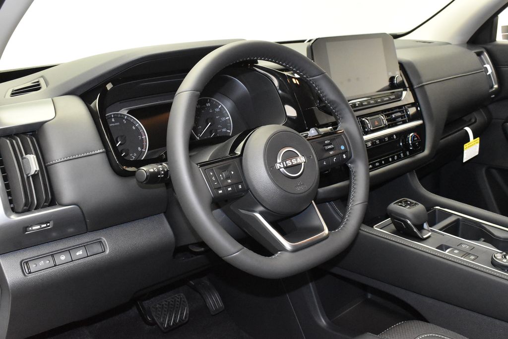 Thumbnail: 2025 Nissan Pathfinder - 15