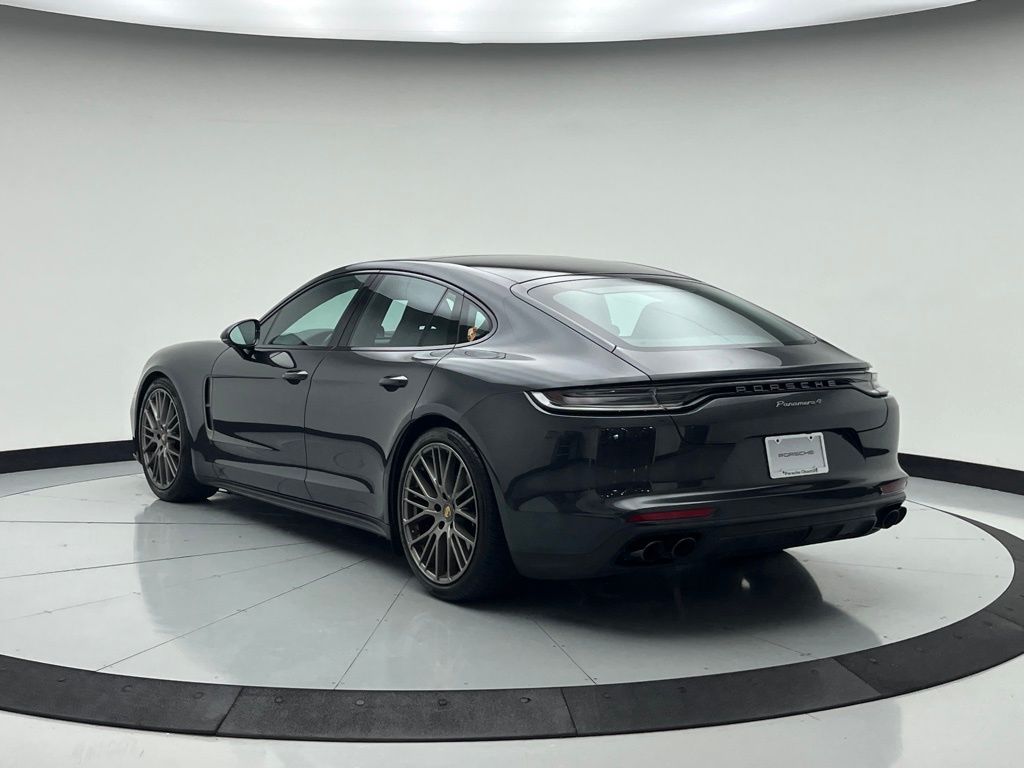 Thumbnail: 2023 Porsche Panamera - 3