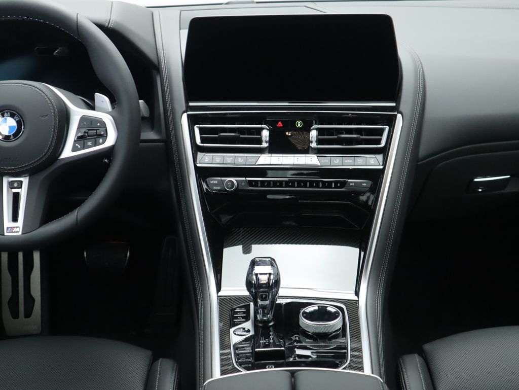 Thumbnail: 2026 BMW 8 Series - 15