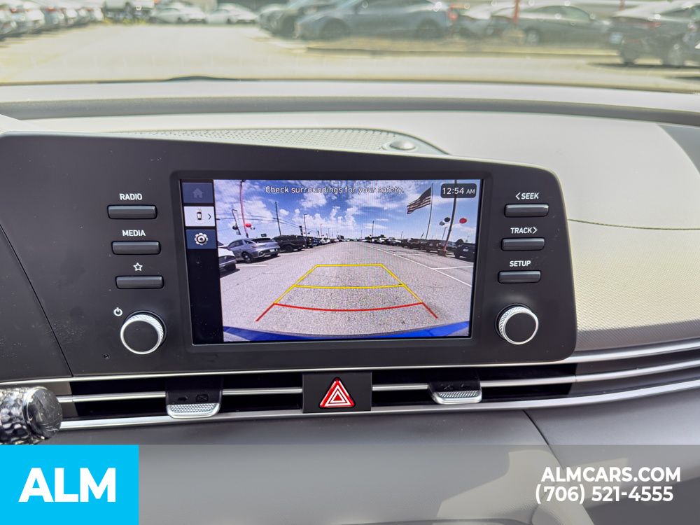 2024 Hyundai Elantra SE - Photo 18