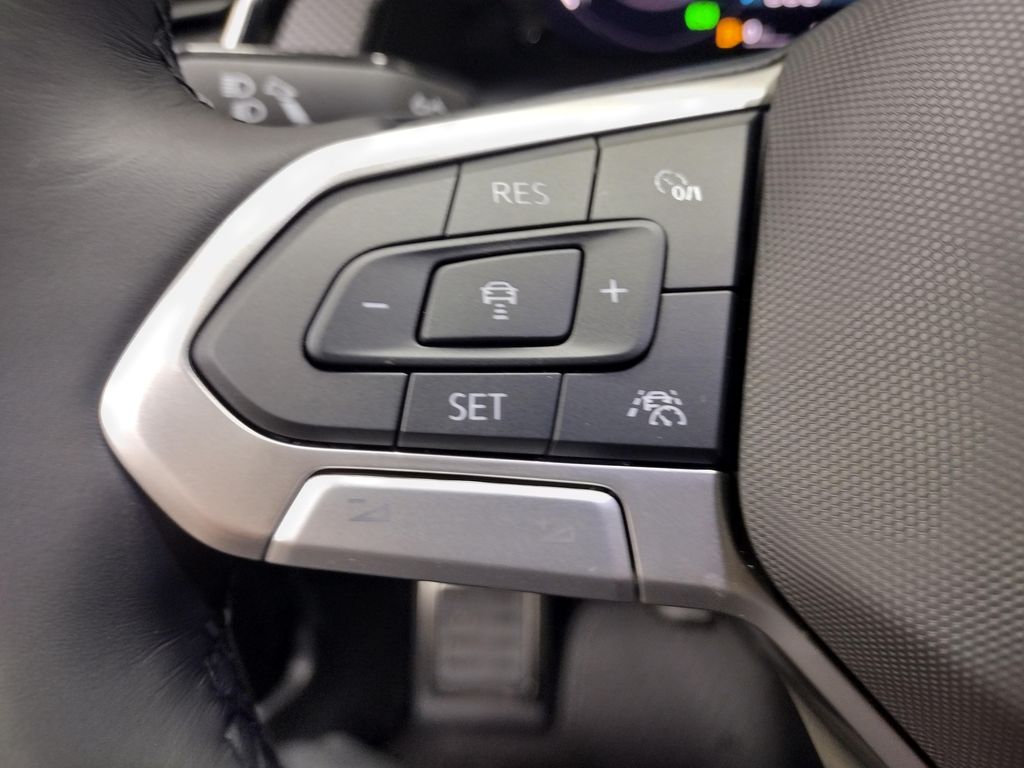 2026 Volkswagen Atlas Cross Sport 2.0T SEL R-Line Black