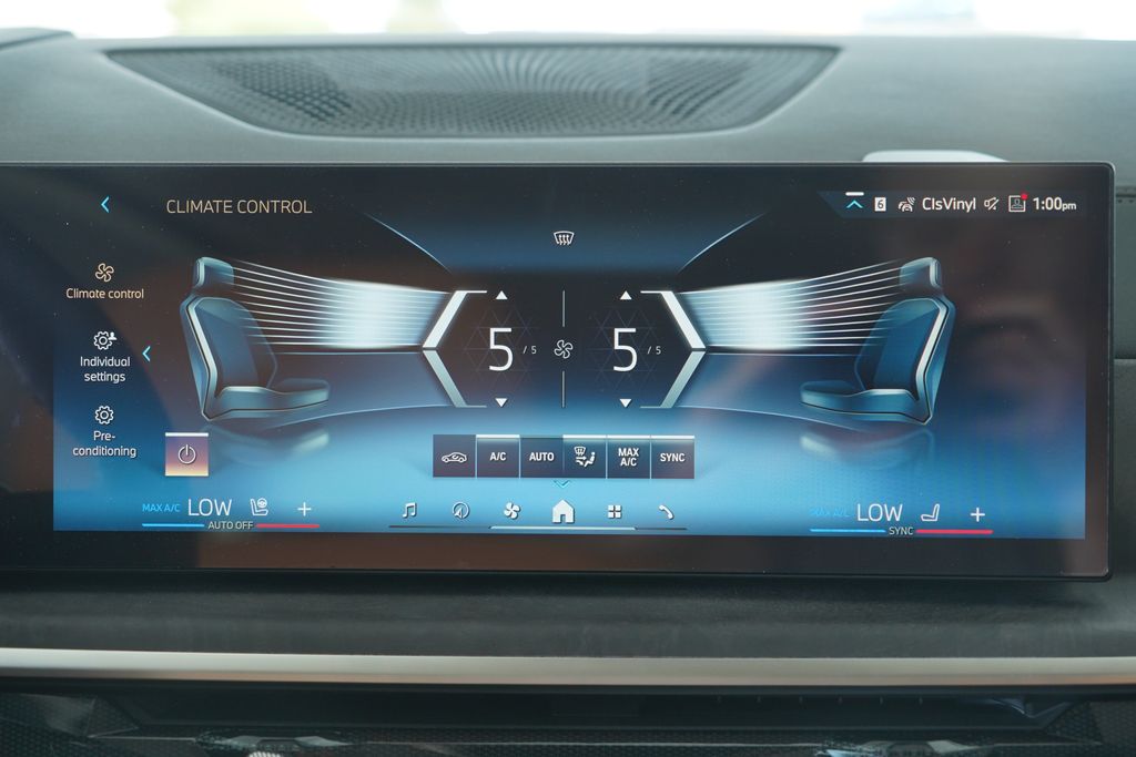 Thumbnail: 2027 BMW X7 - 17